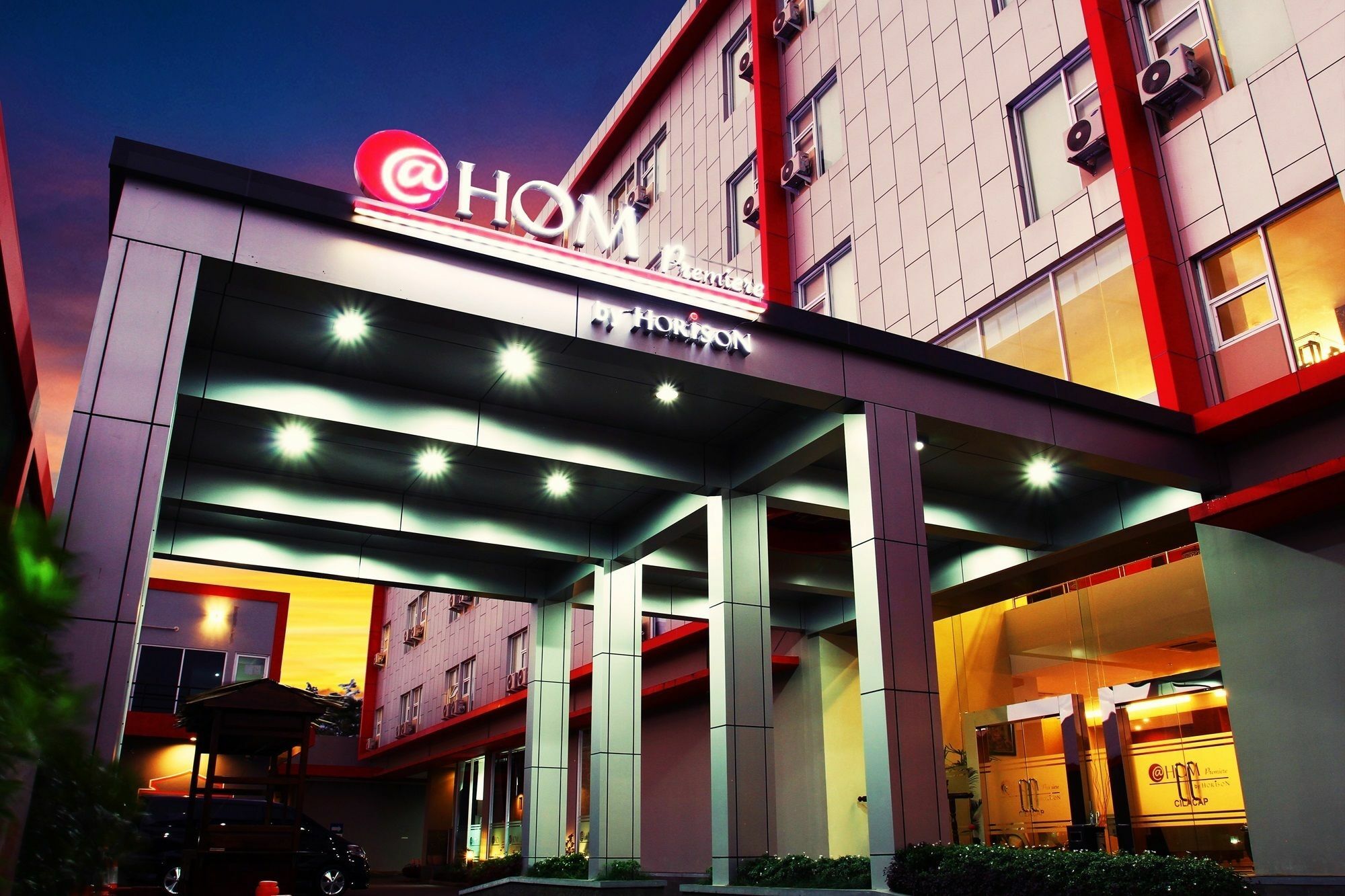 @Hom Premiere Cilacap Zewnętrze zdjęcie